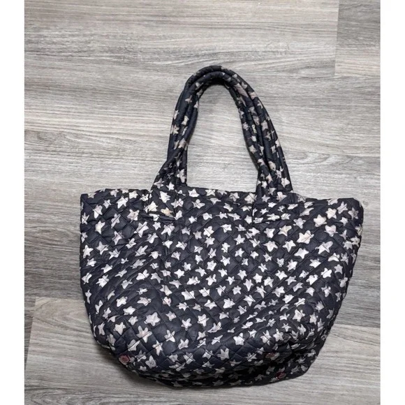 MZ Wallace Medium Metro Tote Quilted All Over Star Print bag Rare - Picture 3 of 13